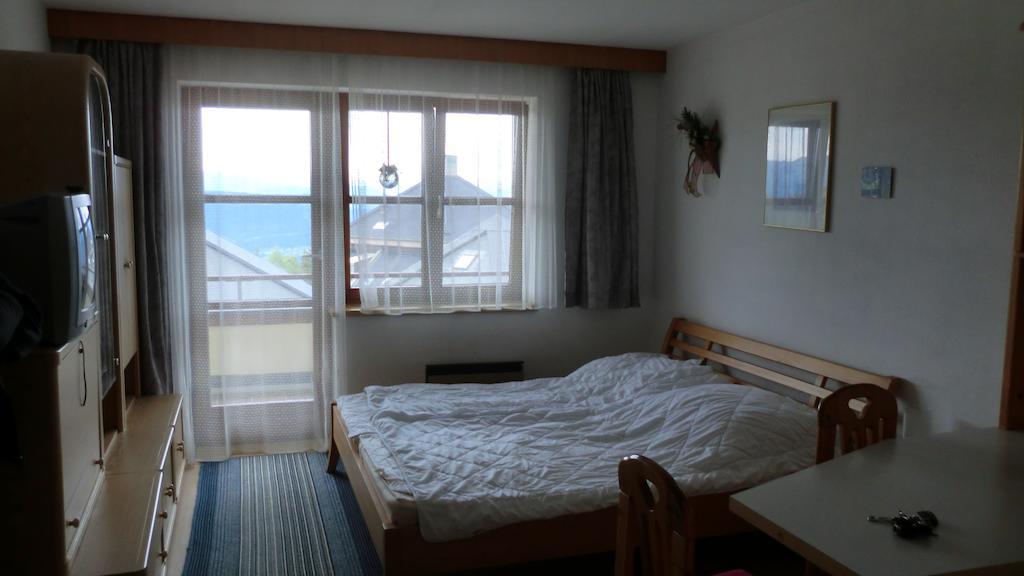 Apartment Margret Im Haus Sonnleitn Sonnenalpe Nassfeld Chambre photo